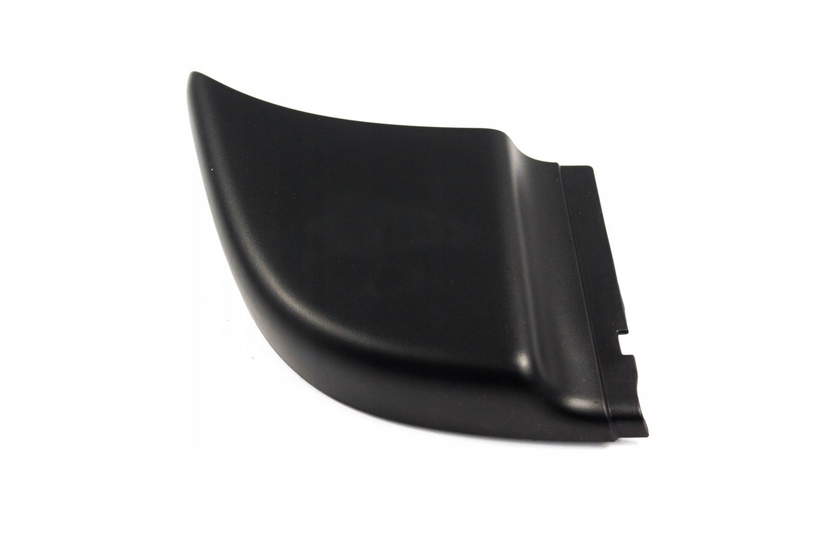 PUNTERA HILUX  MODELO 05/09 NEGRO